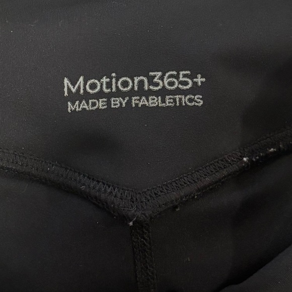 Fabletics biker shorts - Picture 4 of 4